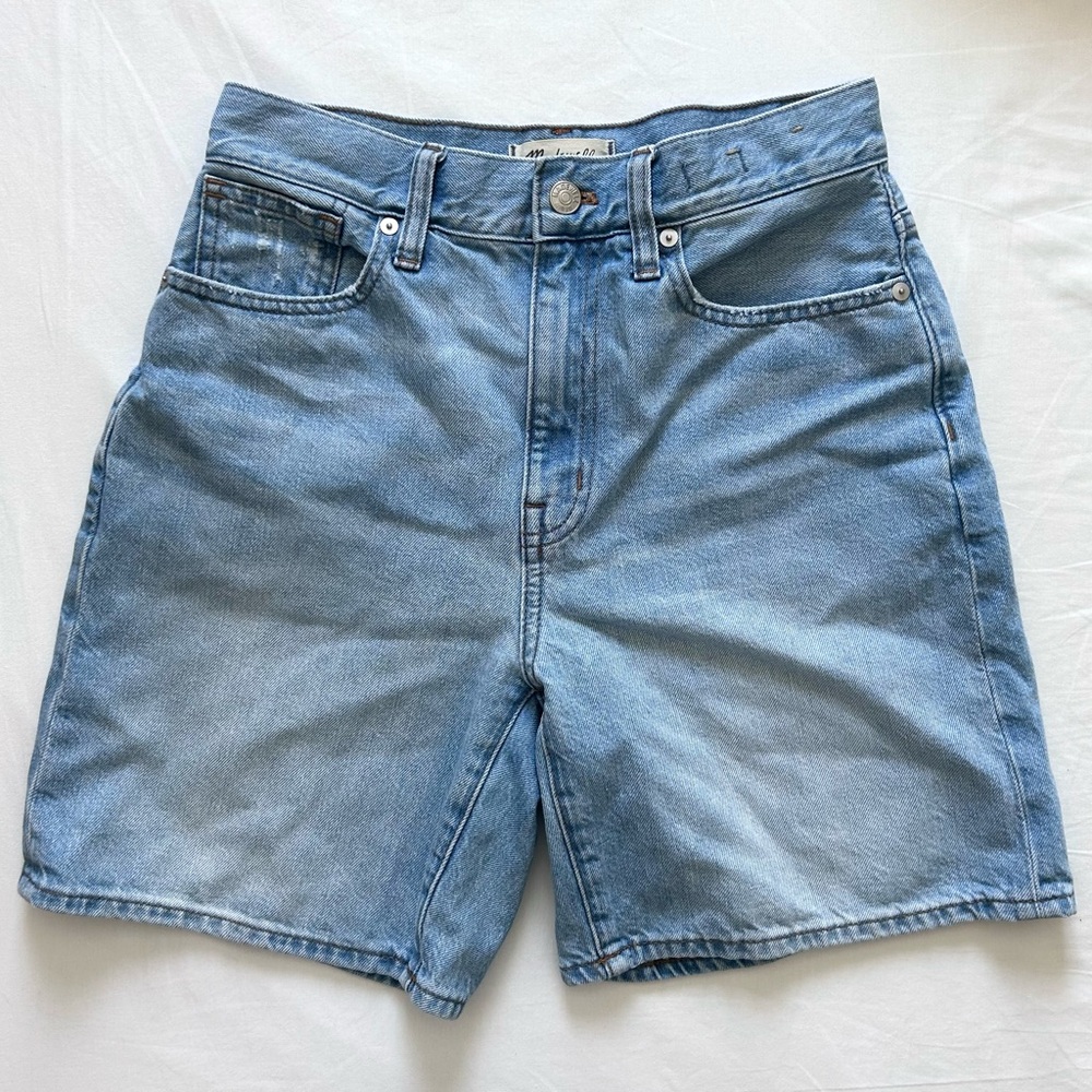 sold•Madewell baggy jean shorts 25